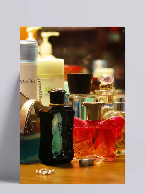 女性香水瓶護膚品 jpg,產(chǎn)品攝影,高清圖片素材,攝影圖片,生活百科,香水瓶,jpg格式,2.jpg,含jpg預(yù)覽圖,jpg圖 のуjν